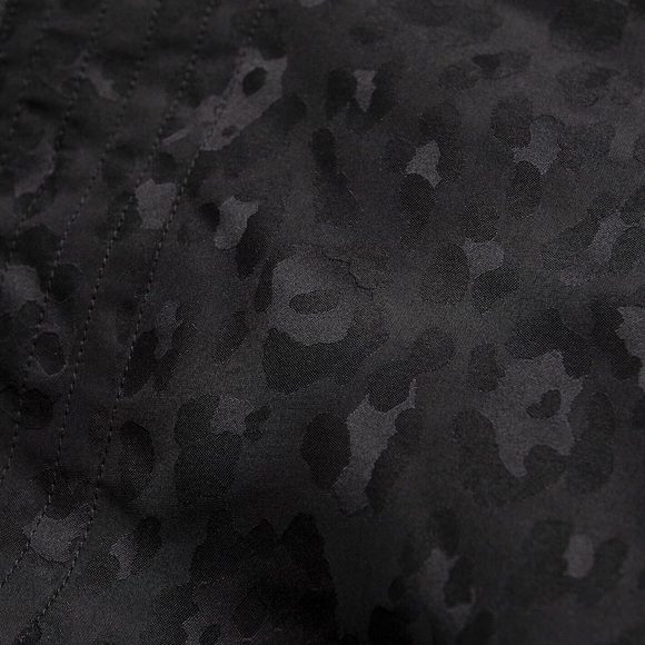 Volcom WOMENS WHITLOCK INSULATED snowboard JACKET - Picture 4 of 8